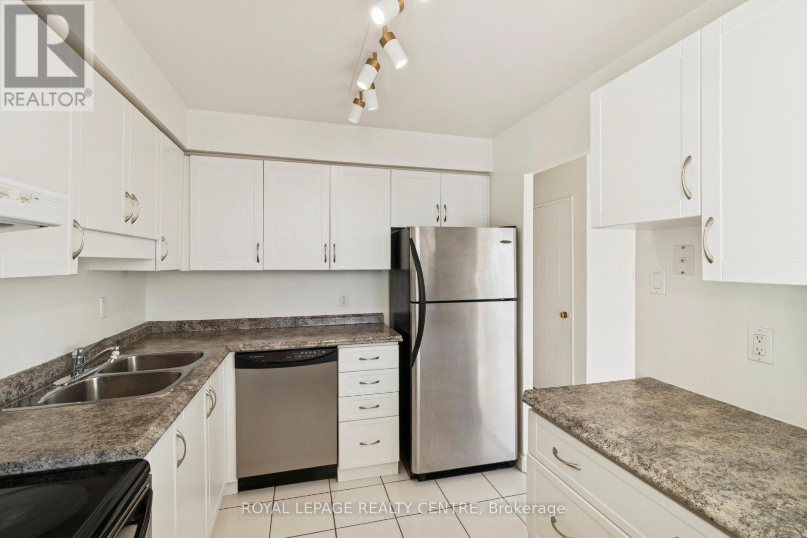 510 - 1110 Walden Circle, Mississauga, ON