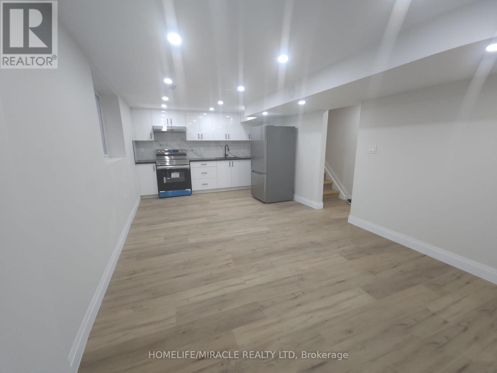 43 Patterson Avenue, Brantford, ON - Indoor Photo Showing Other Room