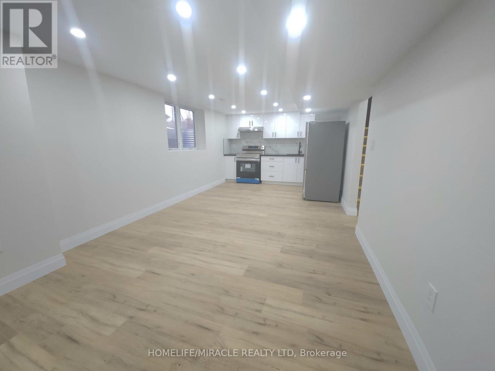 43 Patterson Avenue, Brantford, ON - Indoor Photo Showing Other Room