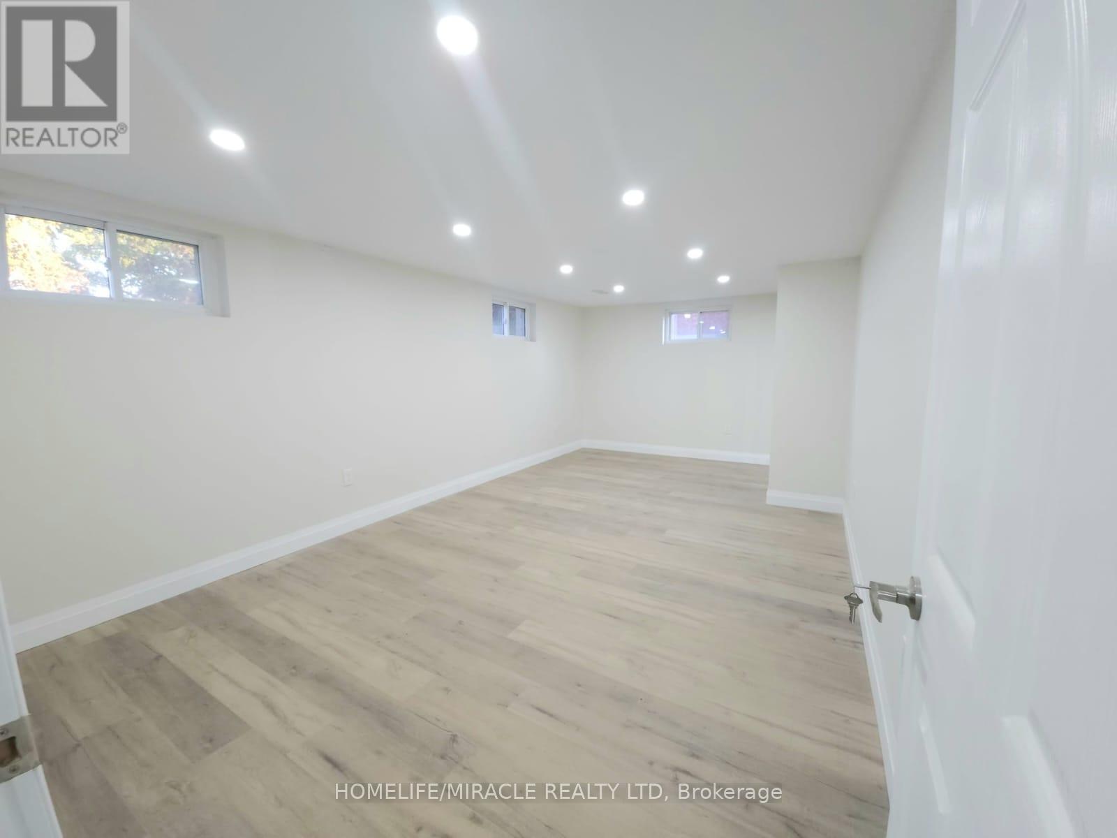 43 Patterson Avenue, Brantford, ON - Indoor