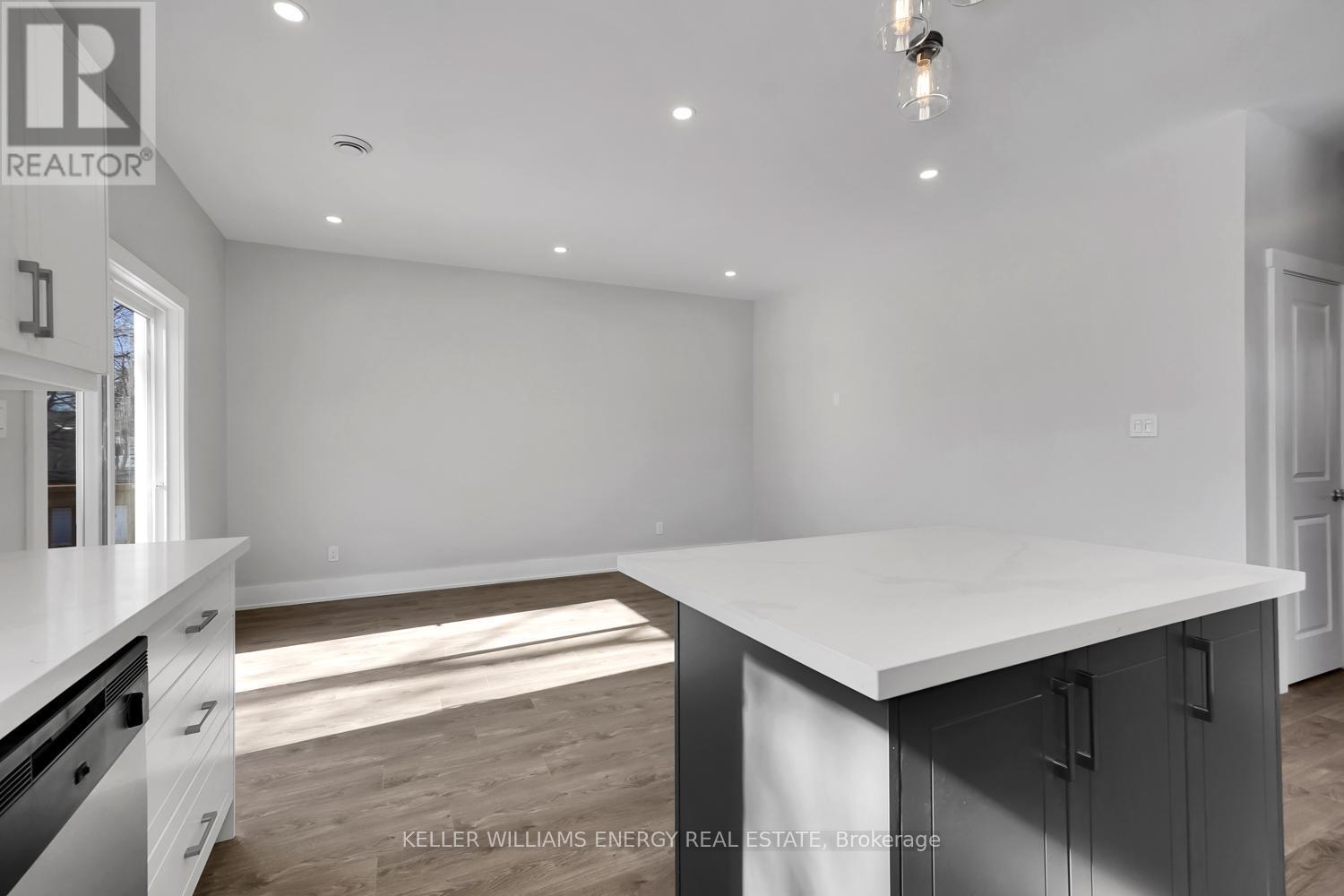 Upper - 89 Orchard View Boulevard, Oshawa (Centennial), ON - Indoor