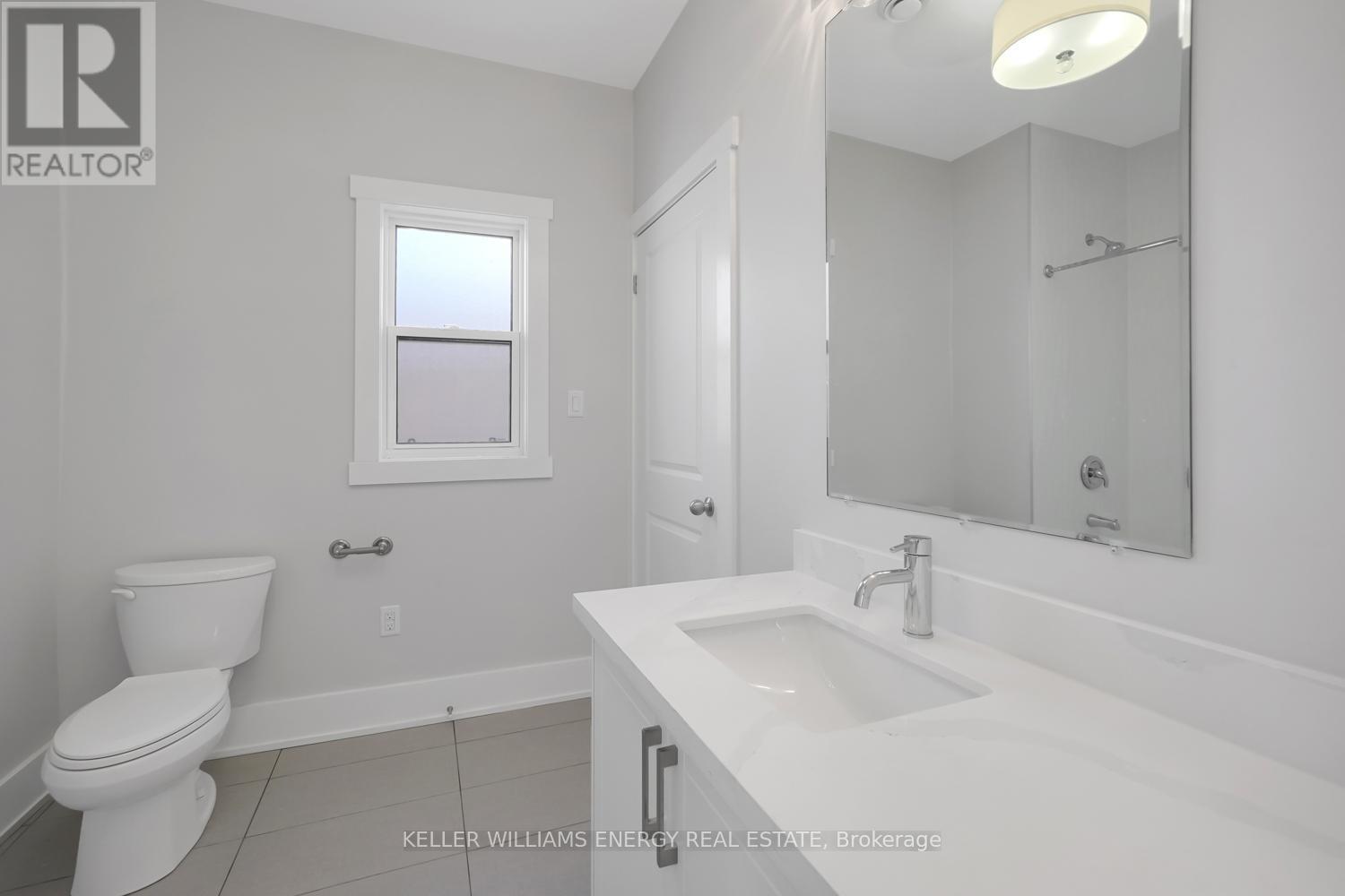 Upper - 89 Orchard View Boulevard, Oshawa (Centennial), ON - Indoor Photo Showing Bathroom