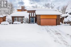 109 Greenview Lane Sault Ste. Marie, ON P6A 6L1