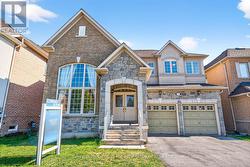 17 ADASTRA CRESCENT Markham, ON L6C 3G8