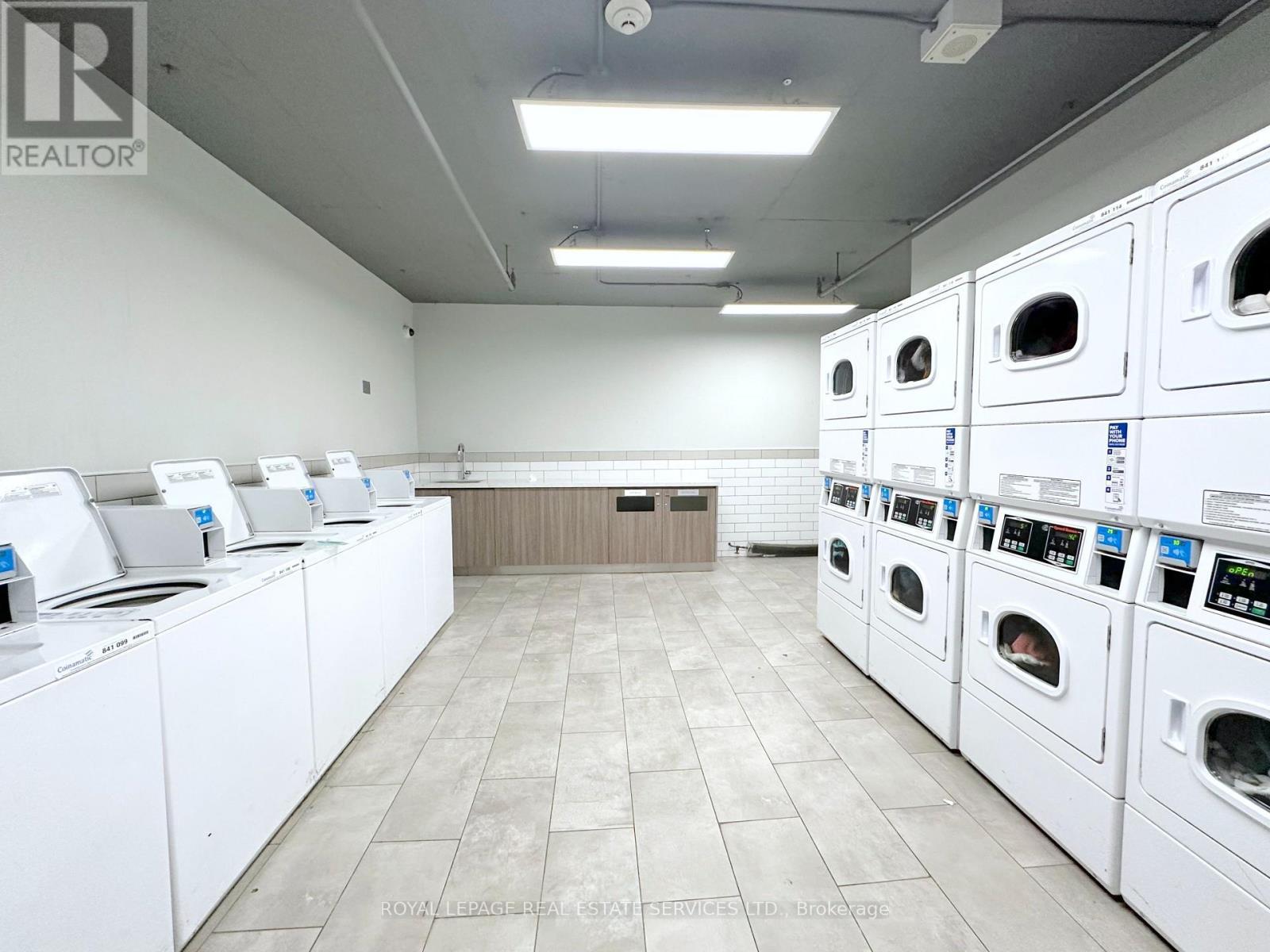 1906 - 265 Main Street, Toronto, ON