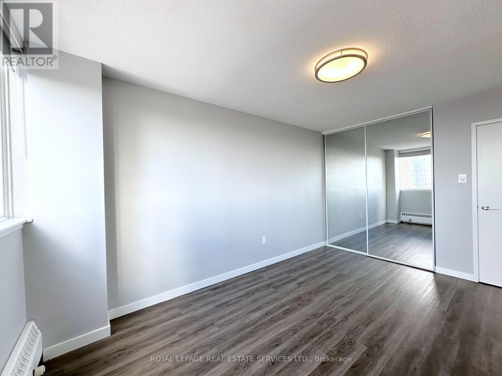 1906 - 265 Main Street, Toronto, ON