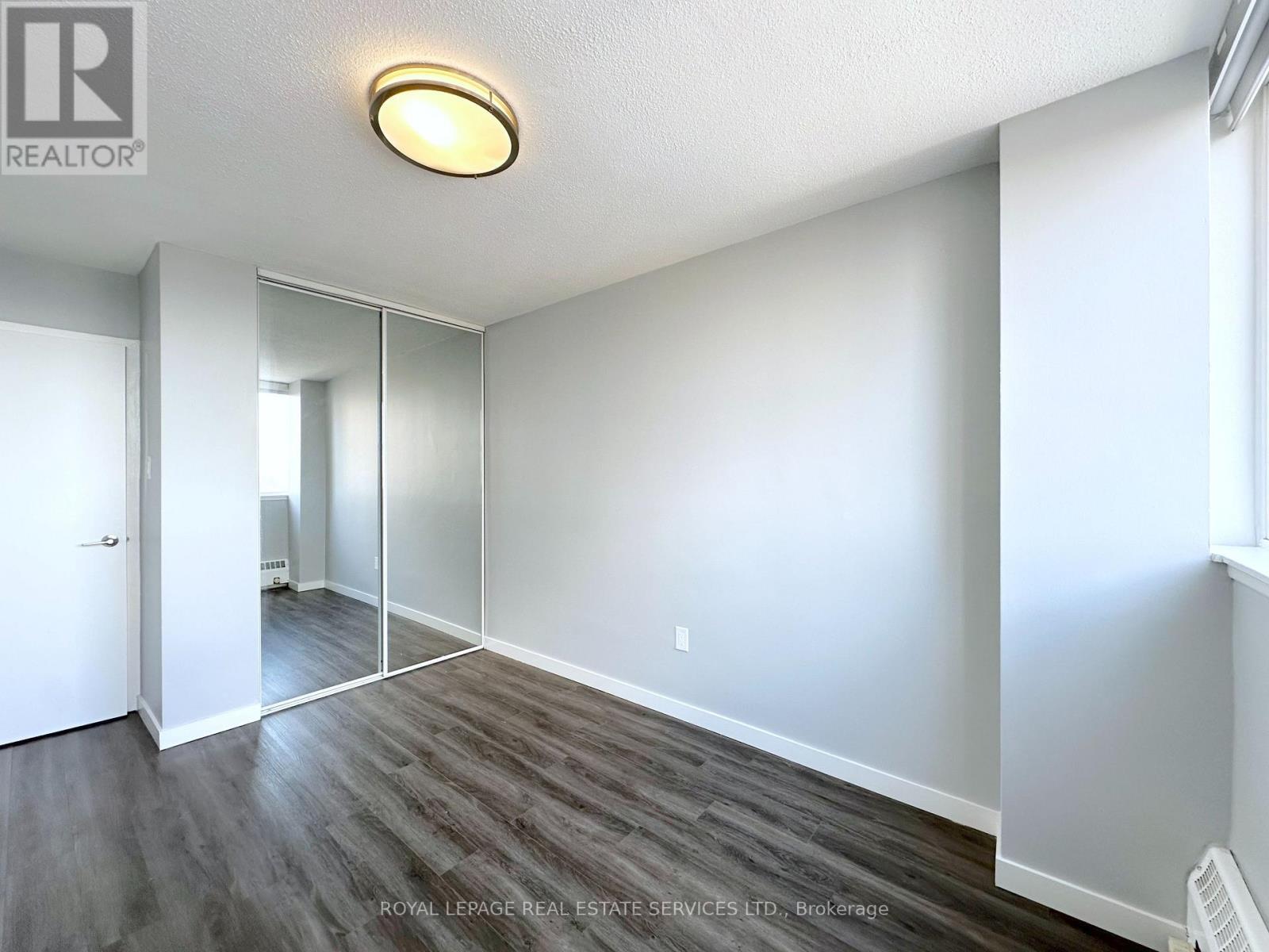 1906 - 265 Main Street, Toronto, ON