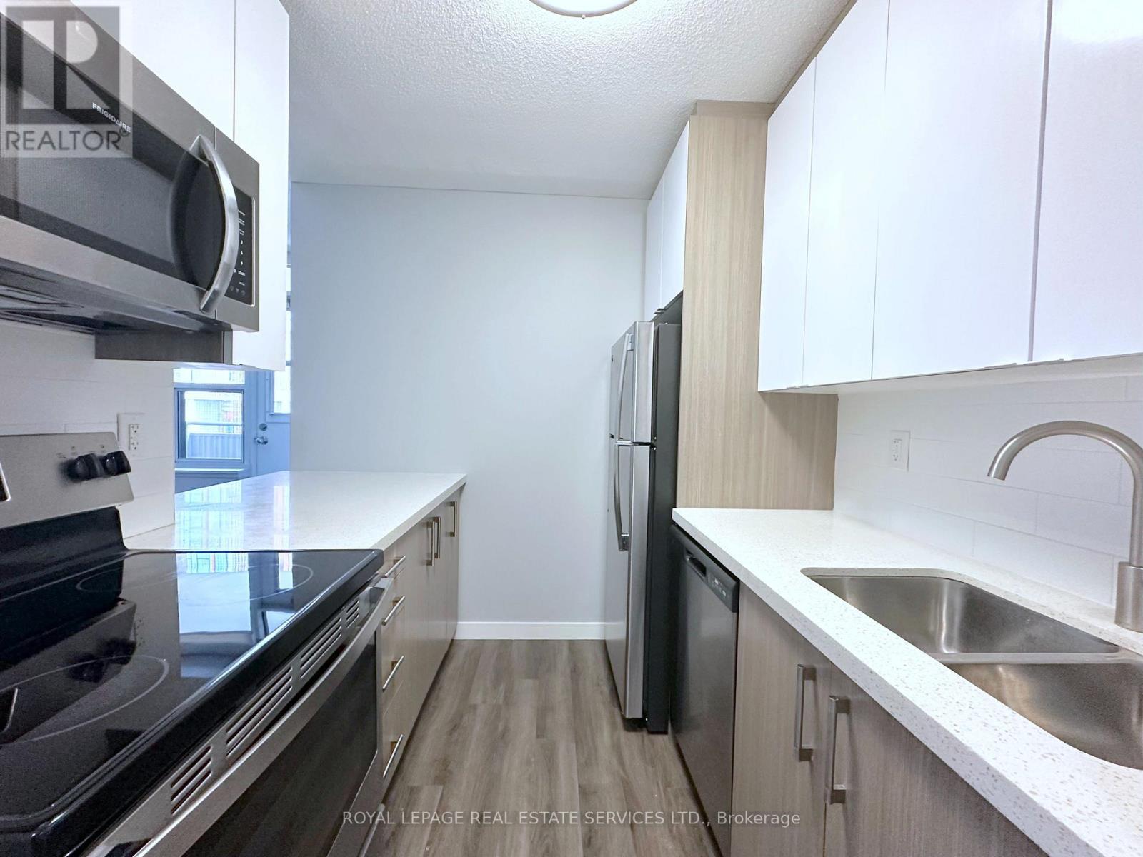 715 - 255 Main Street, Toronto, ON