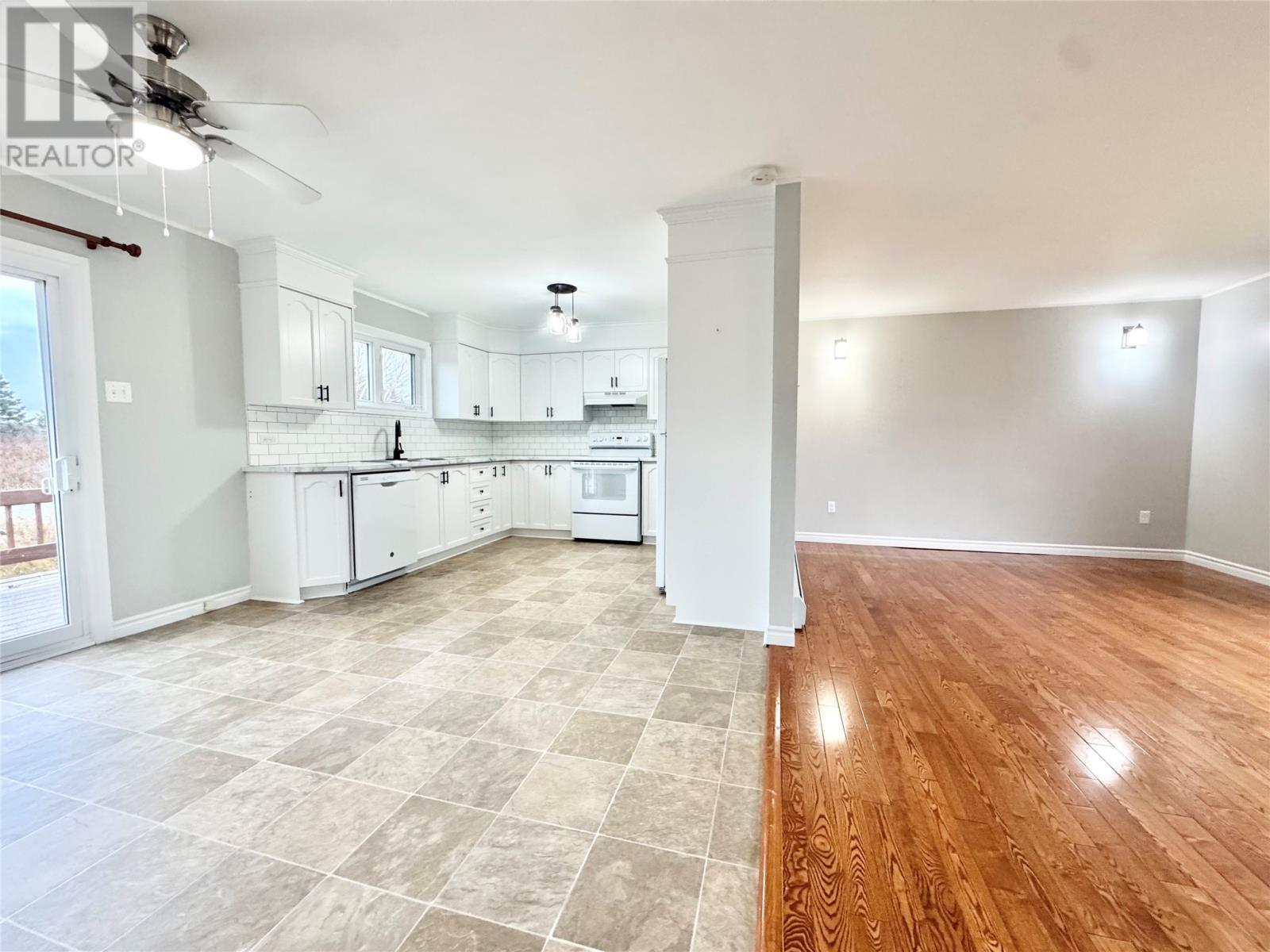 48 Harbourview Hill, Campbellton, NL - Indoor Photo Showing Kitchen
