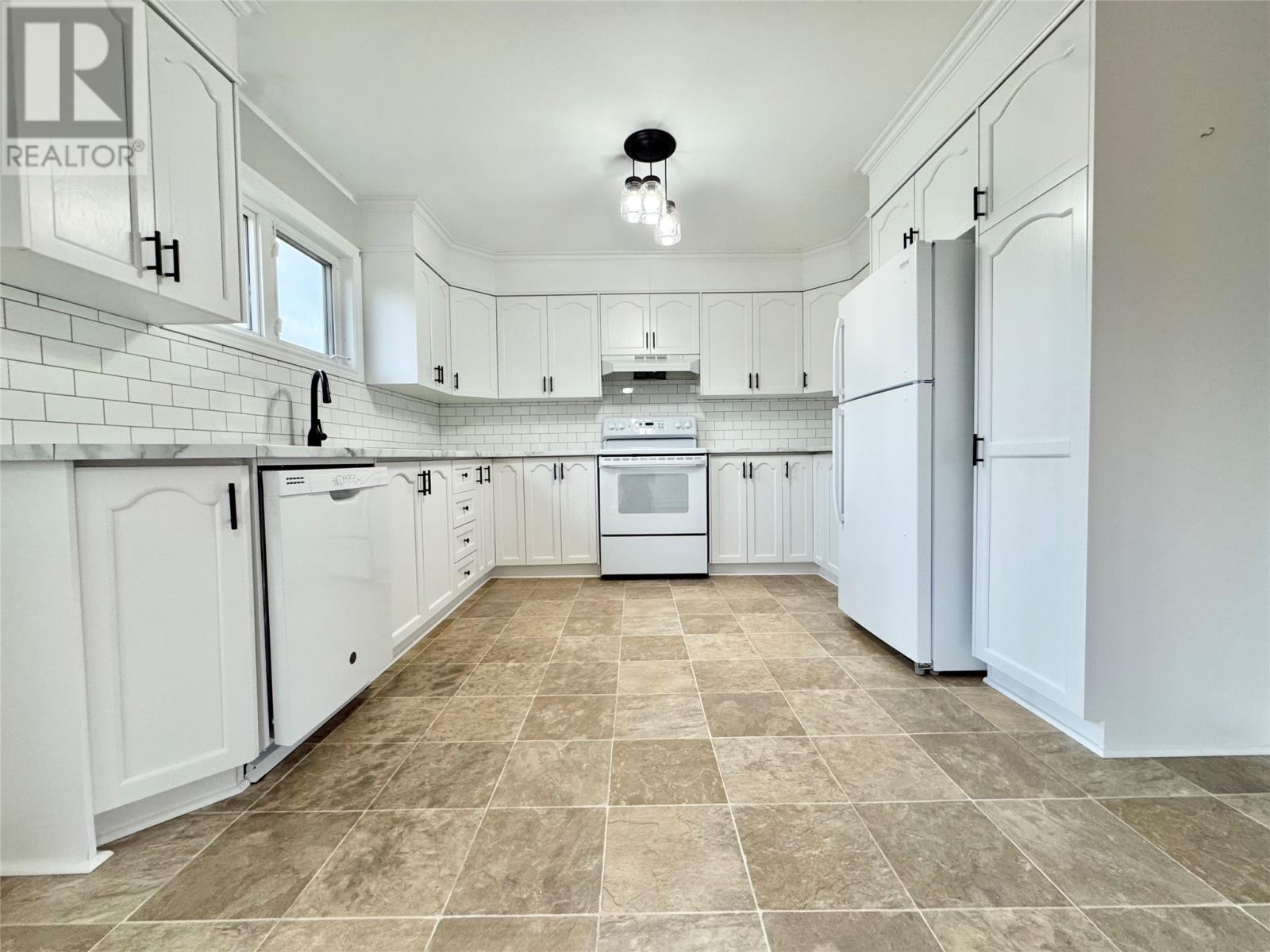 48 Harbourview Hill, Campbellton, NL - Indoor Photo Showing Kitchen
