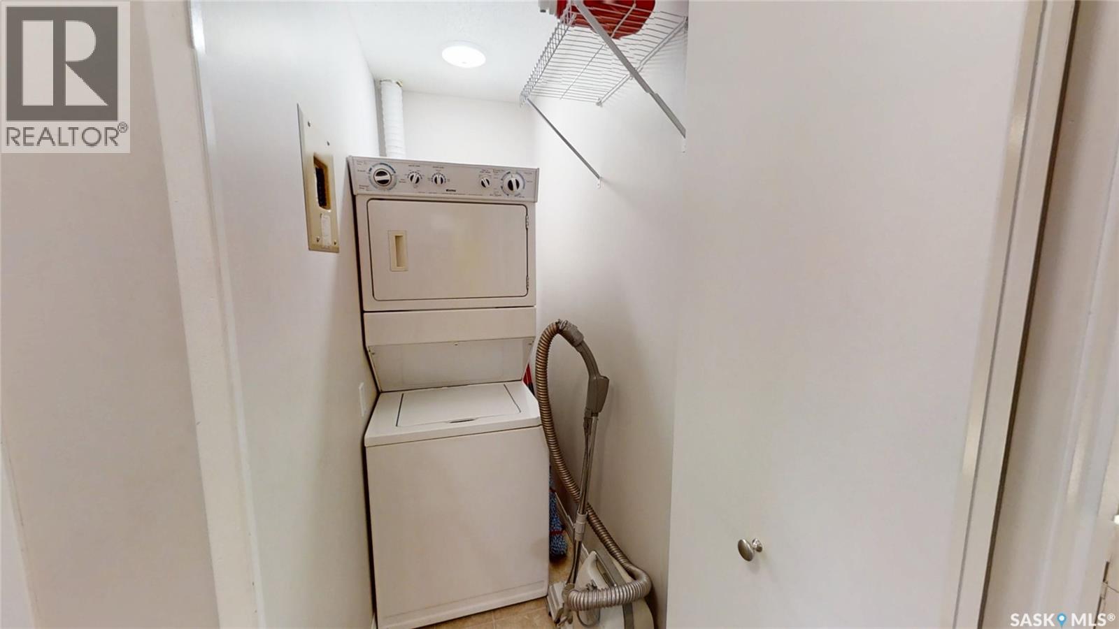 201 245 Kingsmere Boulevard, Saskatoon, SK - Indoor Photo Showing Laundry Room