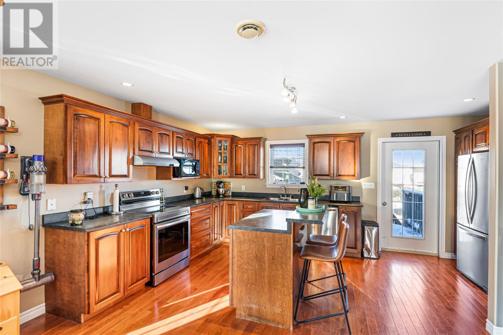 15 Cayley Place, Gander, NL - Indoor Photo Showing Kitchen