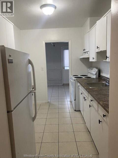 780 Ouellette Avenue Unit# 121, Windsor, ON - Indoor Photo Showing Kitchen