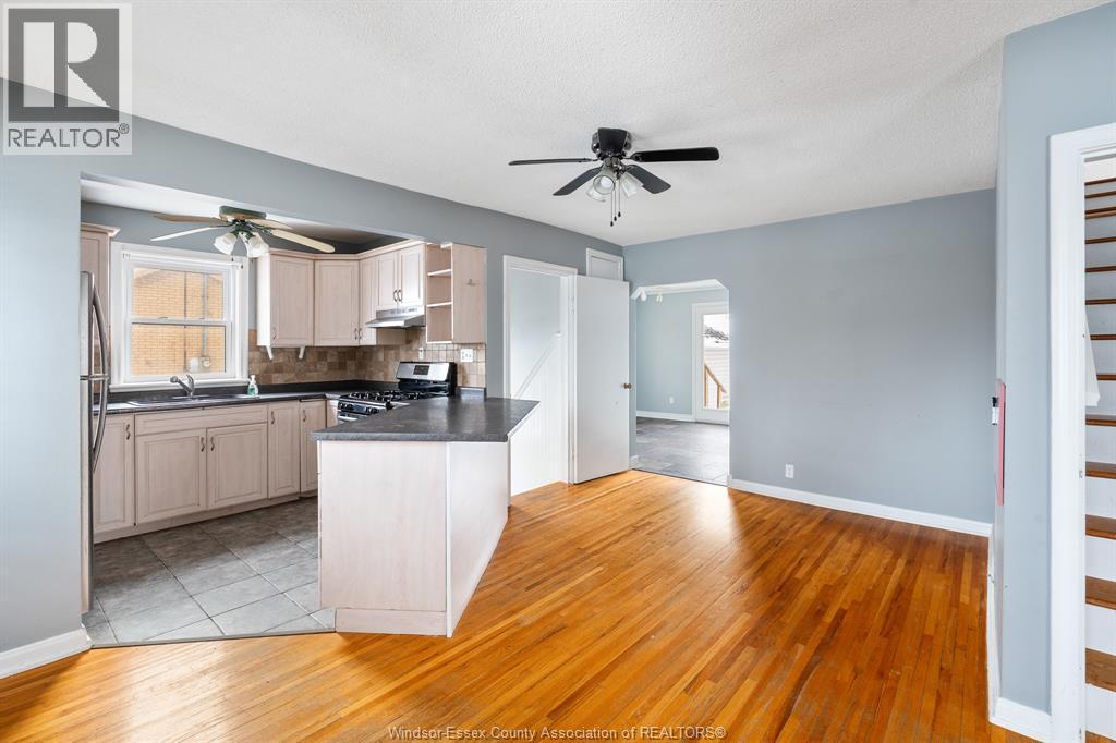 14 Noble Street, Leamington, ON