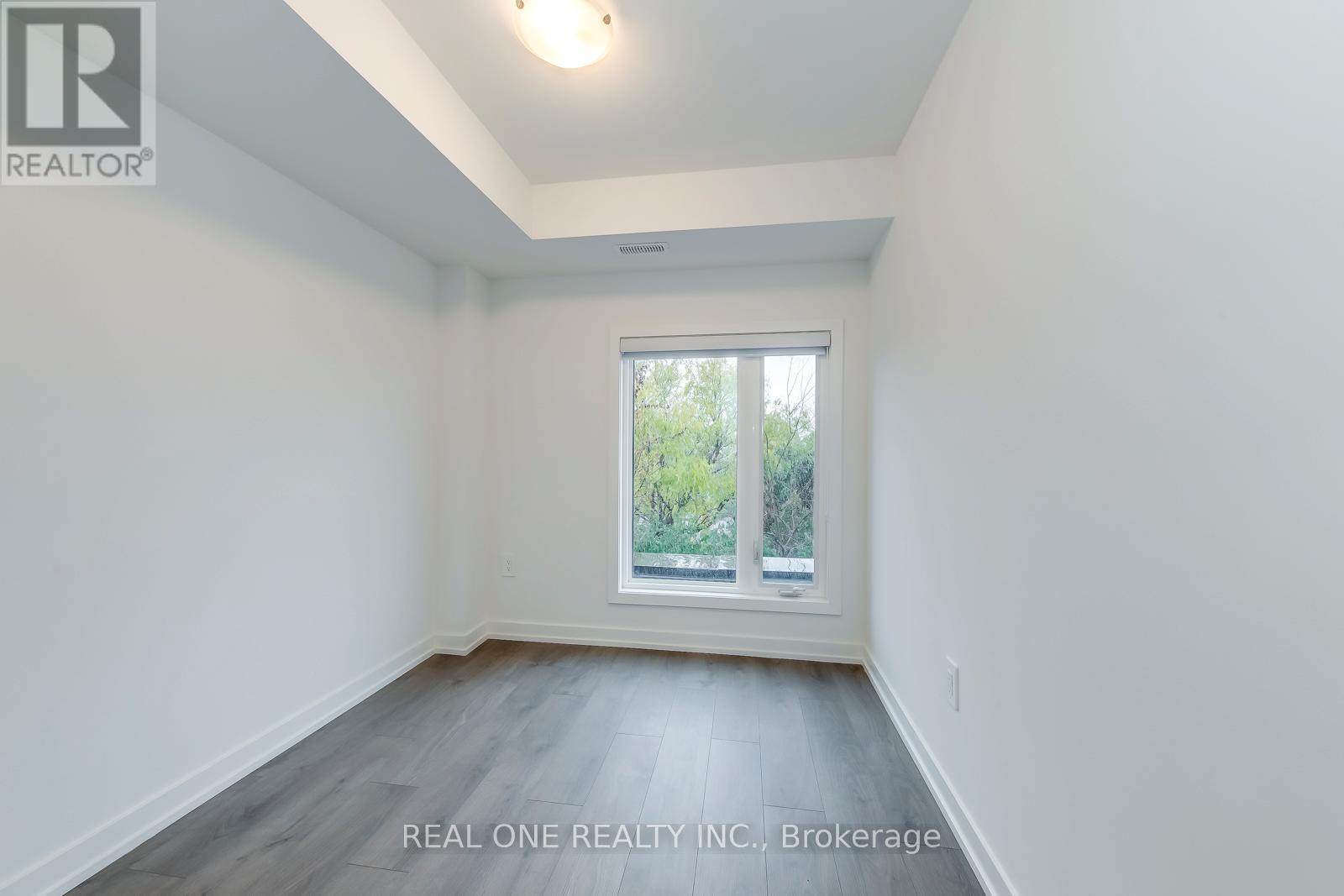 C221 - 1660 Victoria Park Avenue, Toronto, ON - Indoor Photo Showing Other Room