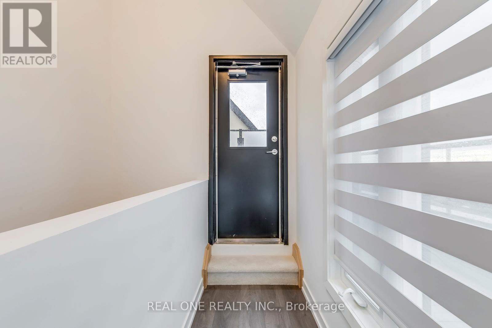 C221 - 1660 Victoria Park Avenue, Toronto, ON - Indoor Photo Showing Other Room