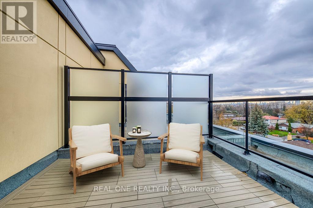 ** Virtually Staged ** - C221 - 1660 Victoria Park Avenue, Toronto, ON - Outdoor With Exterior