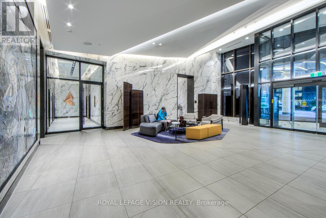 1302 - 470 Front Street W, Toronto, ON - Indoor Photo Showing Other Room