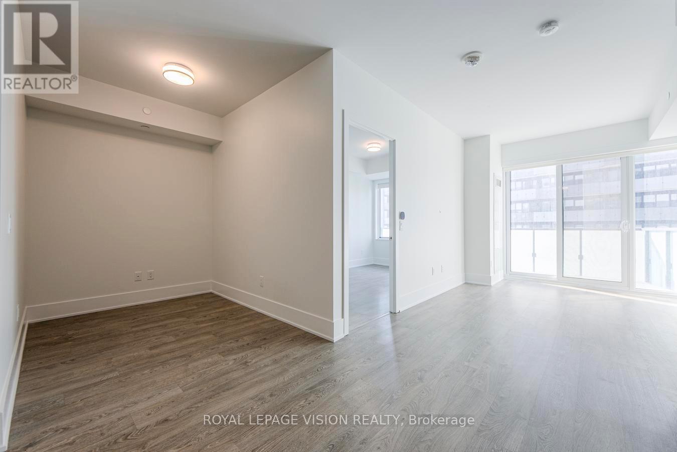 1302 - 470 Front Street W, Toronto, ON - Indoor Photo Showing Other Room