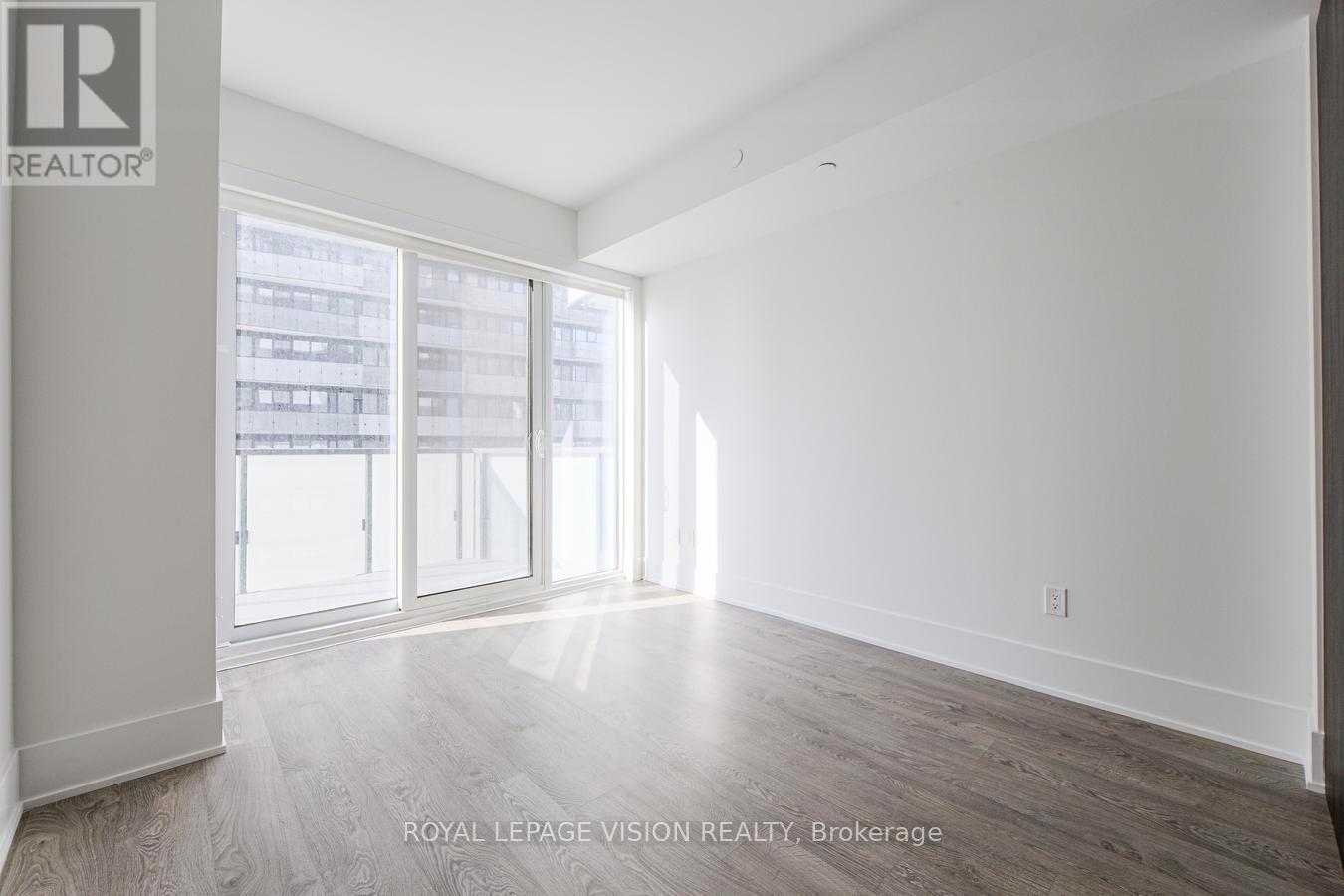 1302 - 470 Front Street W, Toronto, ON - Indoor Photo Showing Other Room