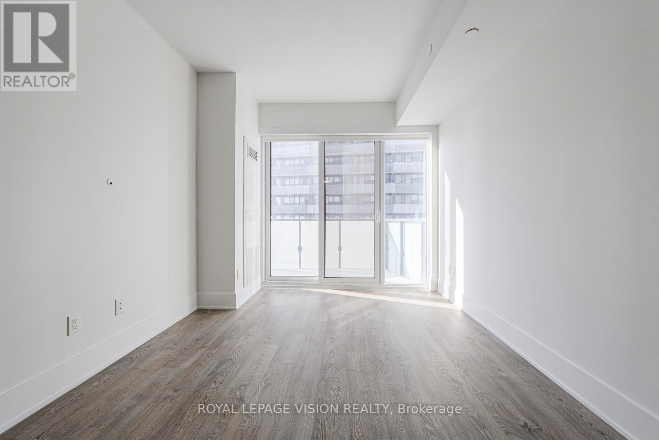 1302 - 470 Front Street W, Toronto, ON - Indoor Photo Showing Other Room