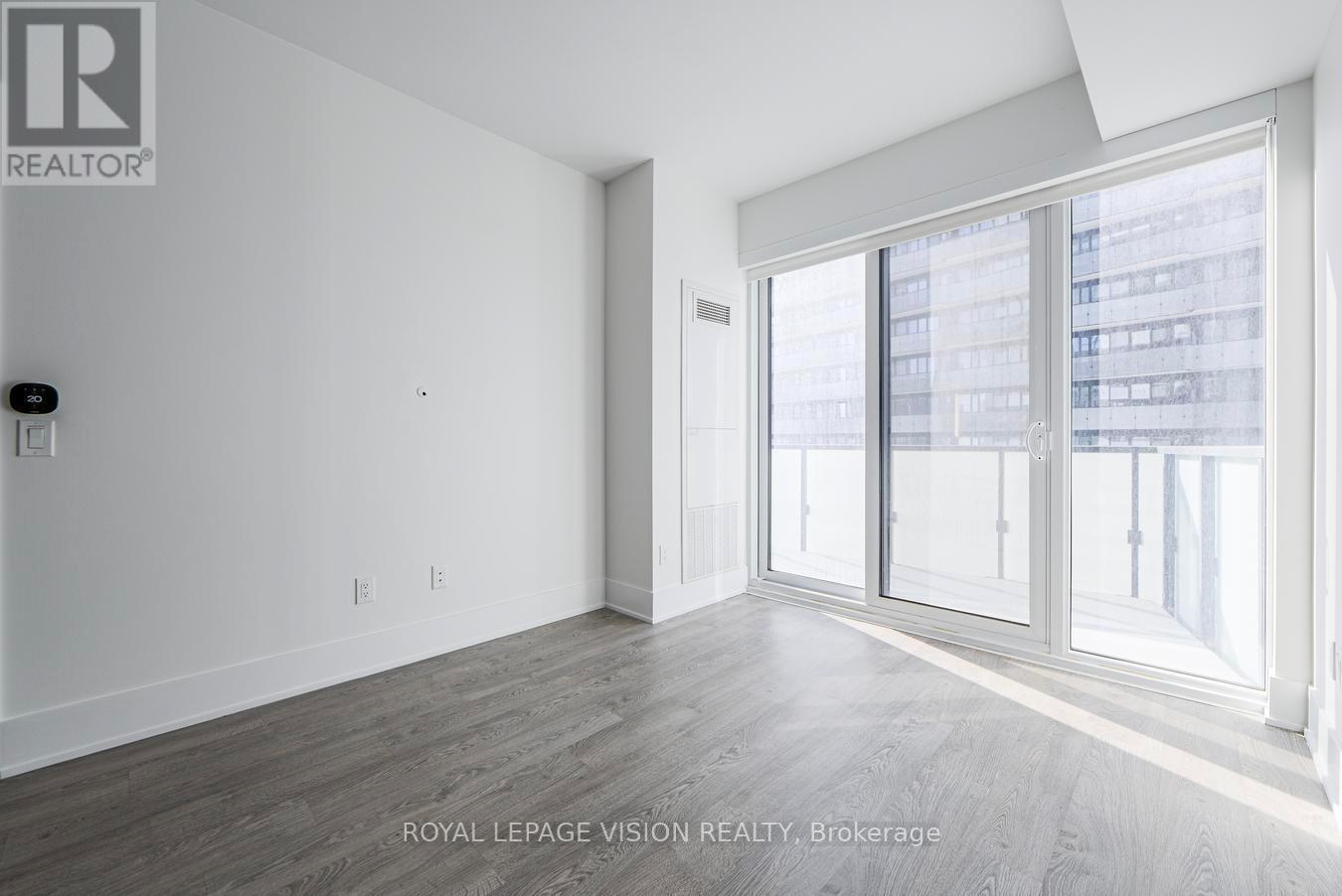 1302 - 470 Front Street W, Toronto, ON - Indoor Photo Showing Other Room