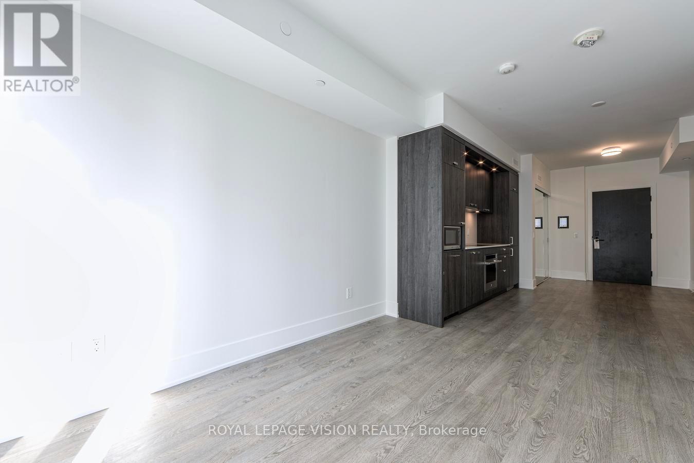 1302 - 470 Front Street W, Toronto, ON - Indoor Photo Showing Other Room