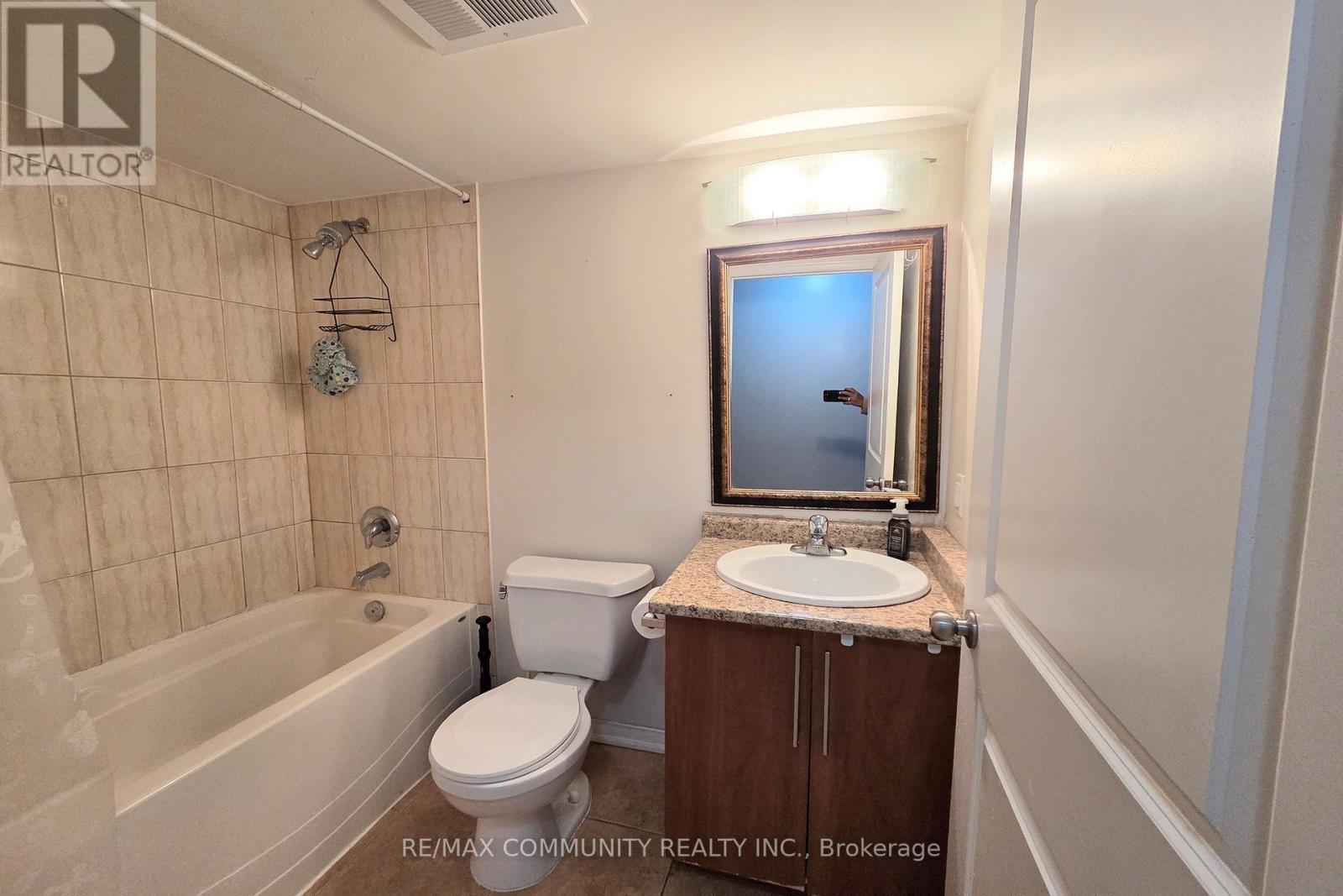 6E - 6 Rosebank Drive, Toronto, ON - Indoor Photo Showing Bathroom