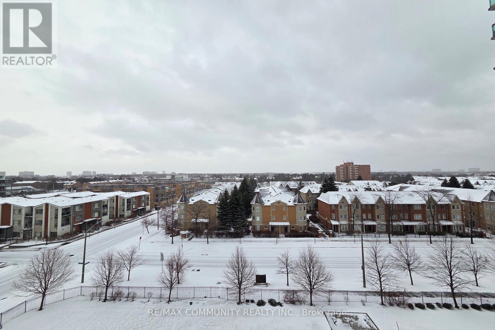 6E - 6 Rosebank Drive, Toronto, ON - Outdoor With View