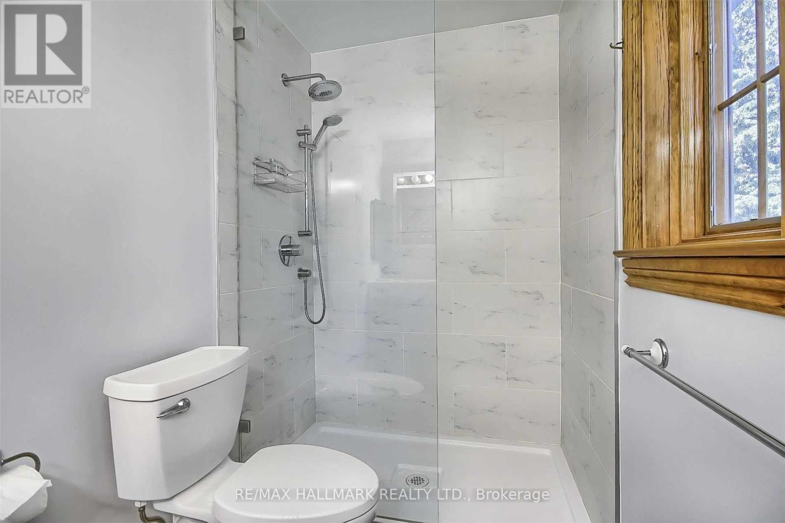 29 Rosegarden Crescent, Richmond Hill, ON - Indoor Photo Showing Bathroom