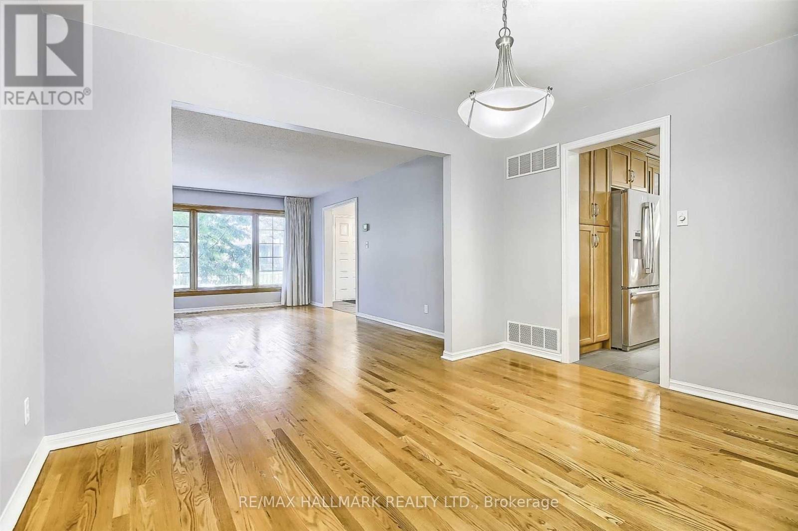 29 Rosegarden Crescent, Richmond Hill, ON - Indoor Photo Showing Other Room