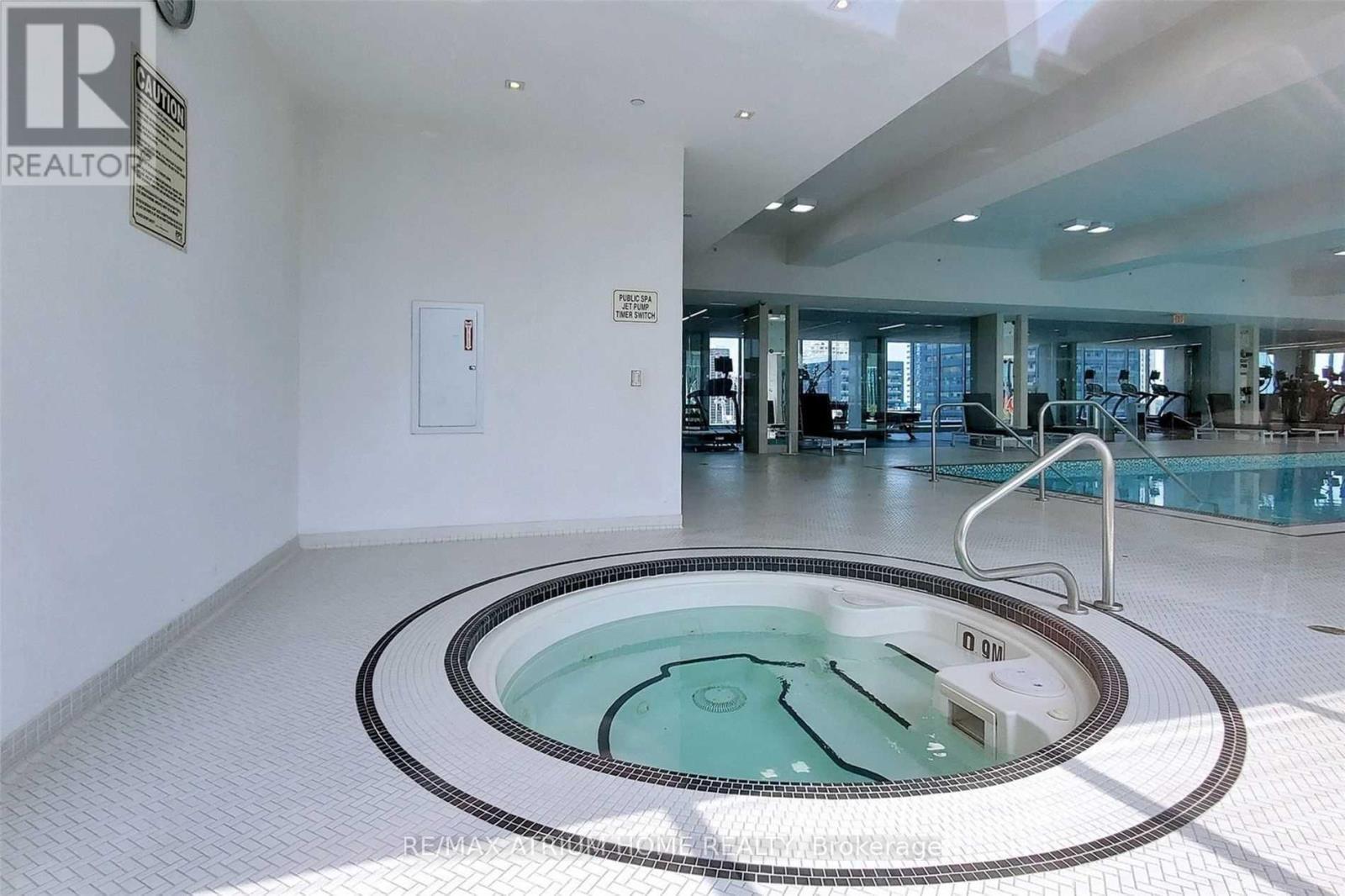 3209 - 9 Bogert Avenue, Toronto, ON - Indoor Photo Showing Other Room