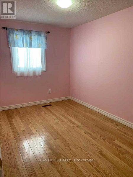 66 Seamist Crescent, Toronto, ON - Indoor Photo Showing Other Room