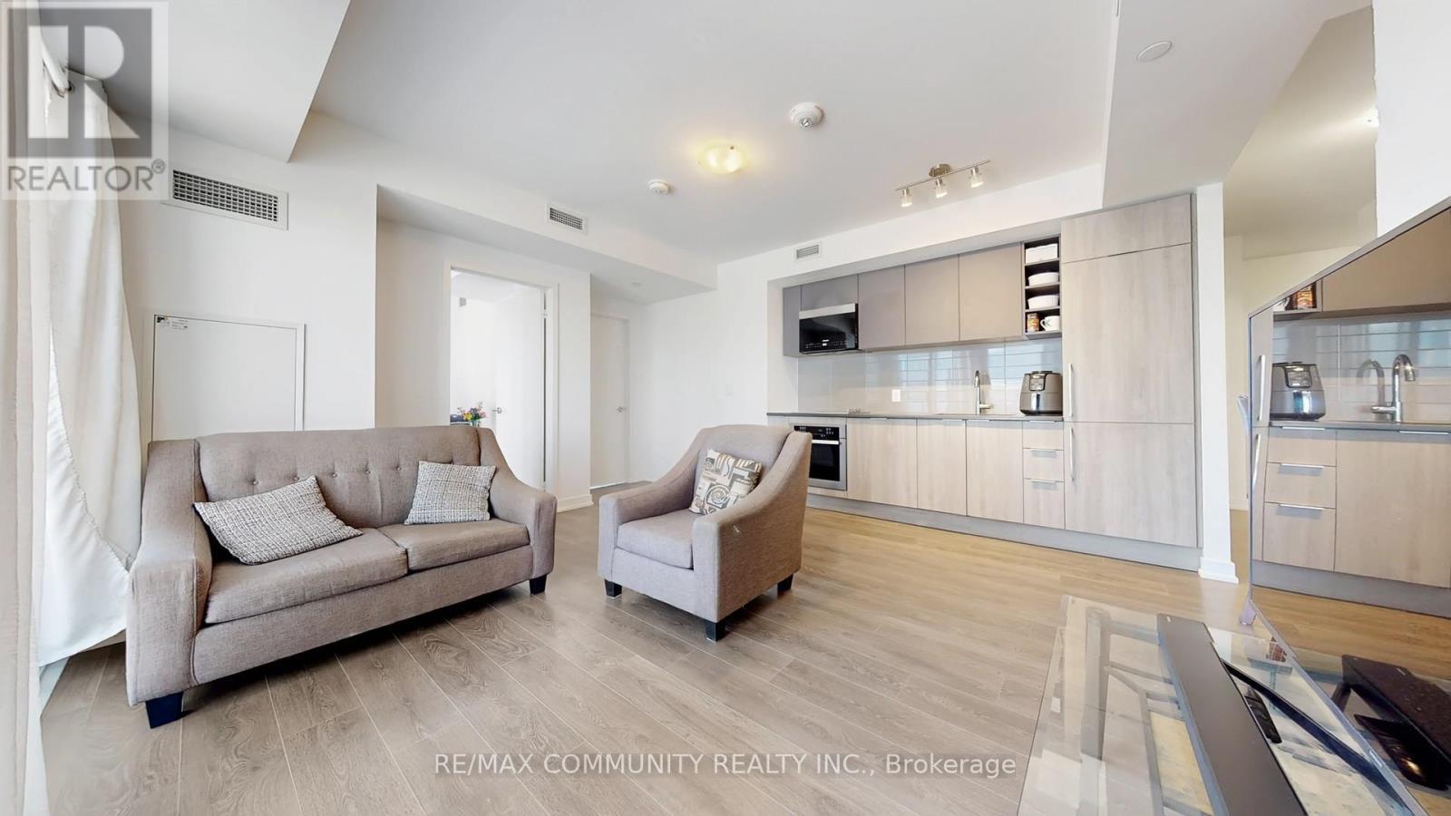 1003 - 2033 Kennedy Road, Toronto, ON - Indoor