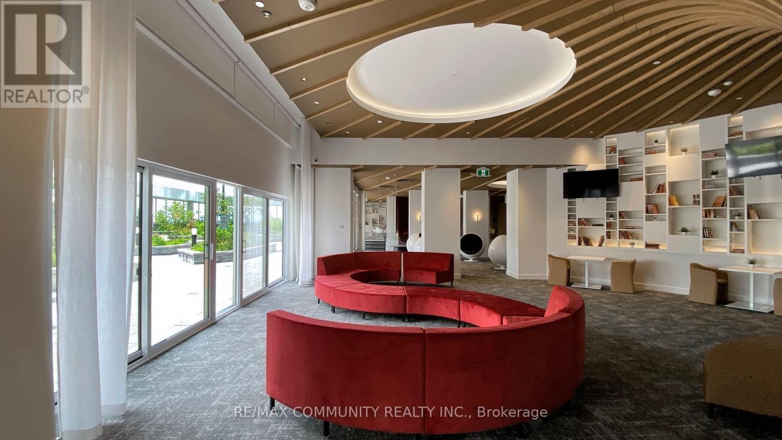 1003 - 2033 Kennedy Road, Toronto, ON - Indoor Photo Showing Other Room