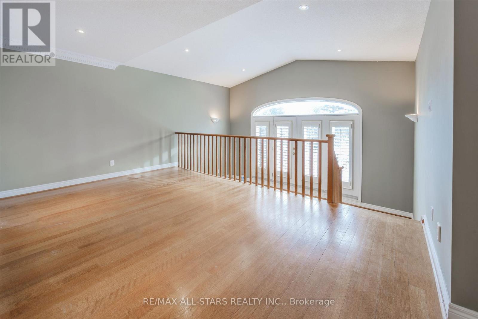 458 Guildwood Parkway, Toronto, ON - Indoor Photo Showing Other Room