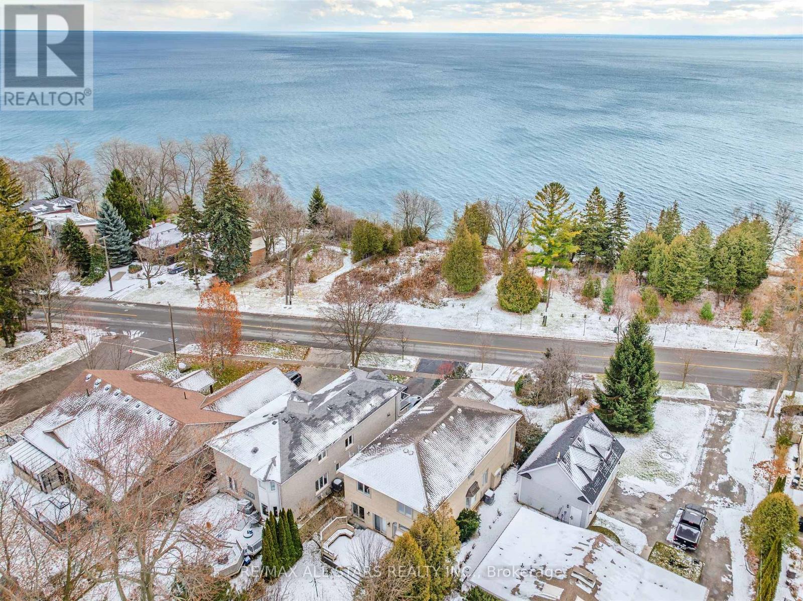 Directly across from Lake Ontario and the TRCA - 458 Guildwood Parkway, Toronto, ON - Outdoor With Body Of Water With View