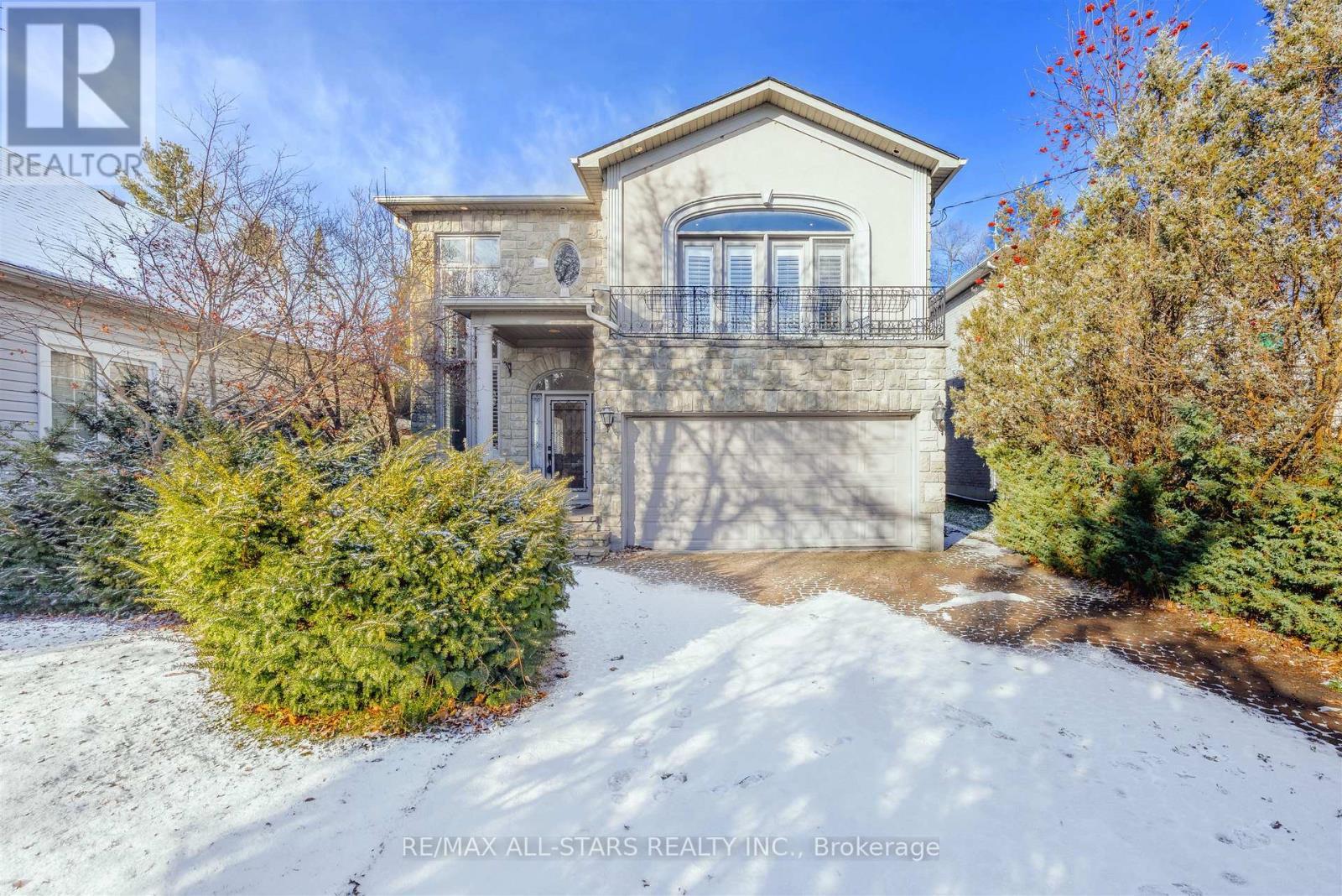 458 Guildwood Parkway, Toronto, ON - Outdoor