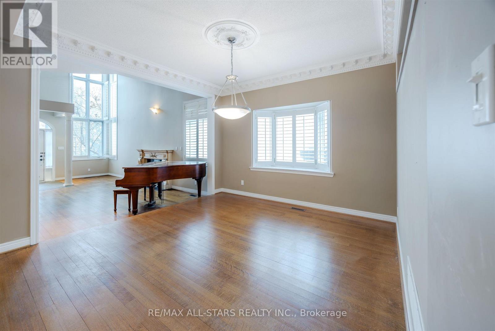 458 Guildwood Parkway, Toronto, ON - Indoor