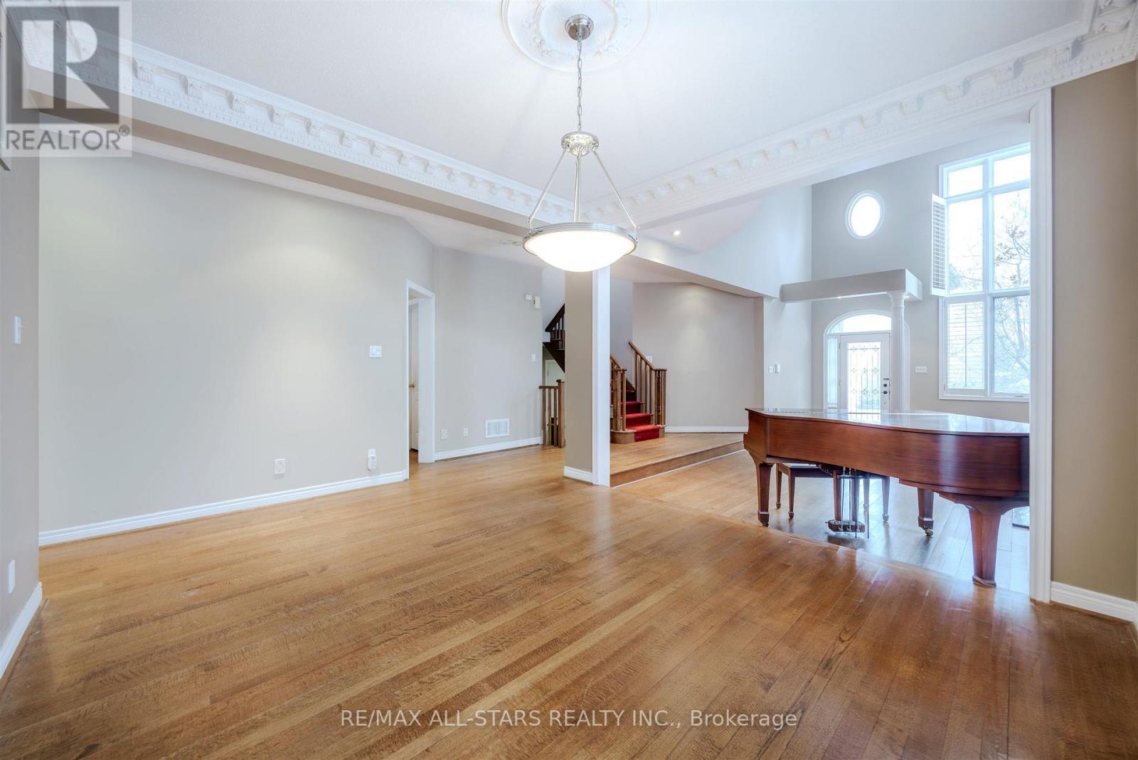 458 Guildwood Parkway, Toronto, ON - Indoor Photo Showing Other Room