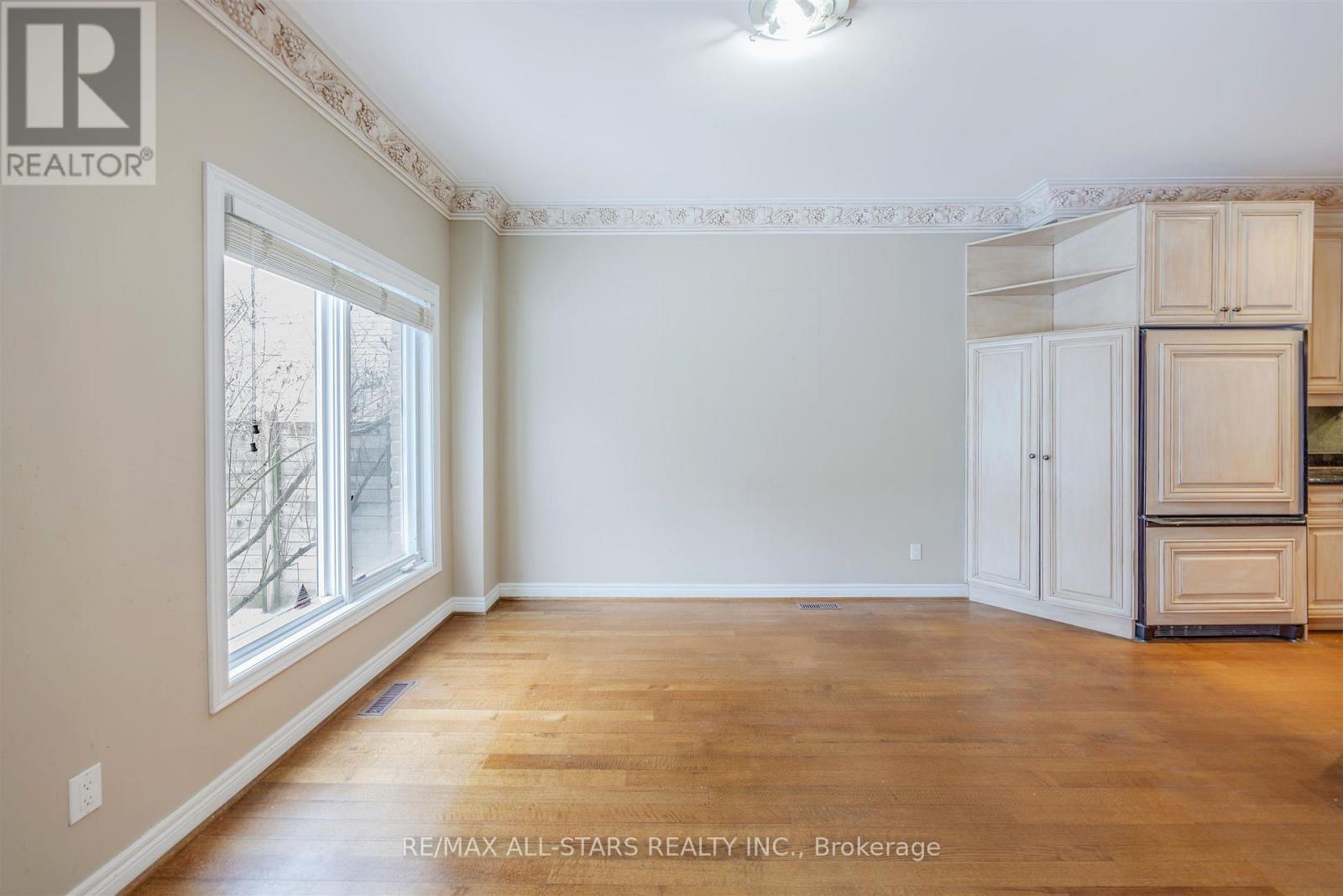 458 Guildwood Parkway, Toronto, ON - Indoor Photo Showing Other Room