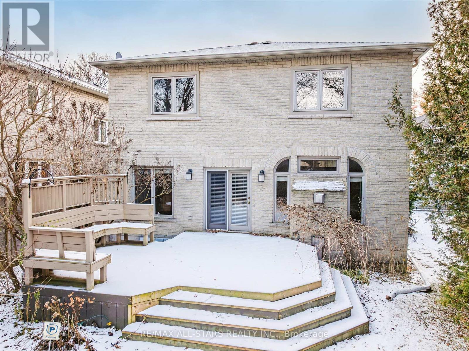 458 Guildwood Parkway, Toronto, ON - Outdoor