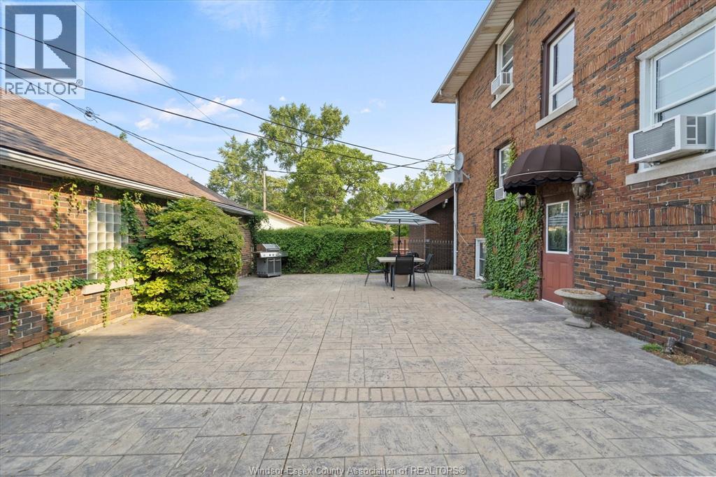 269 Randolph Place Unit# 4, Windsor, ON - Outdoor With Exterior