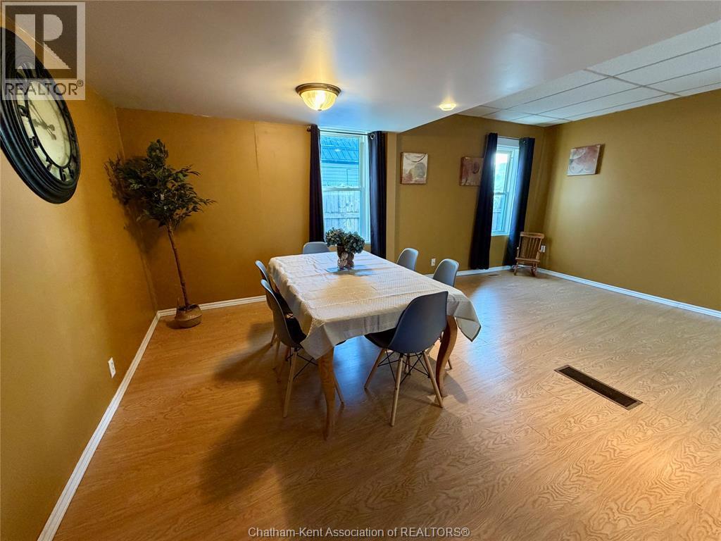 37 Foster Street, Chatham, ON - Indoor