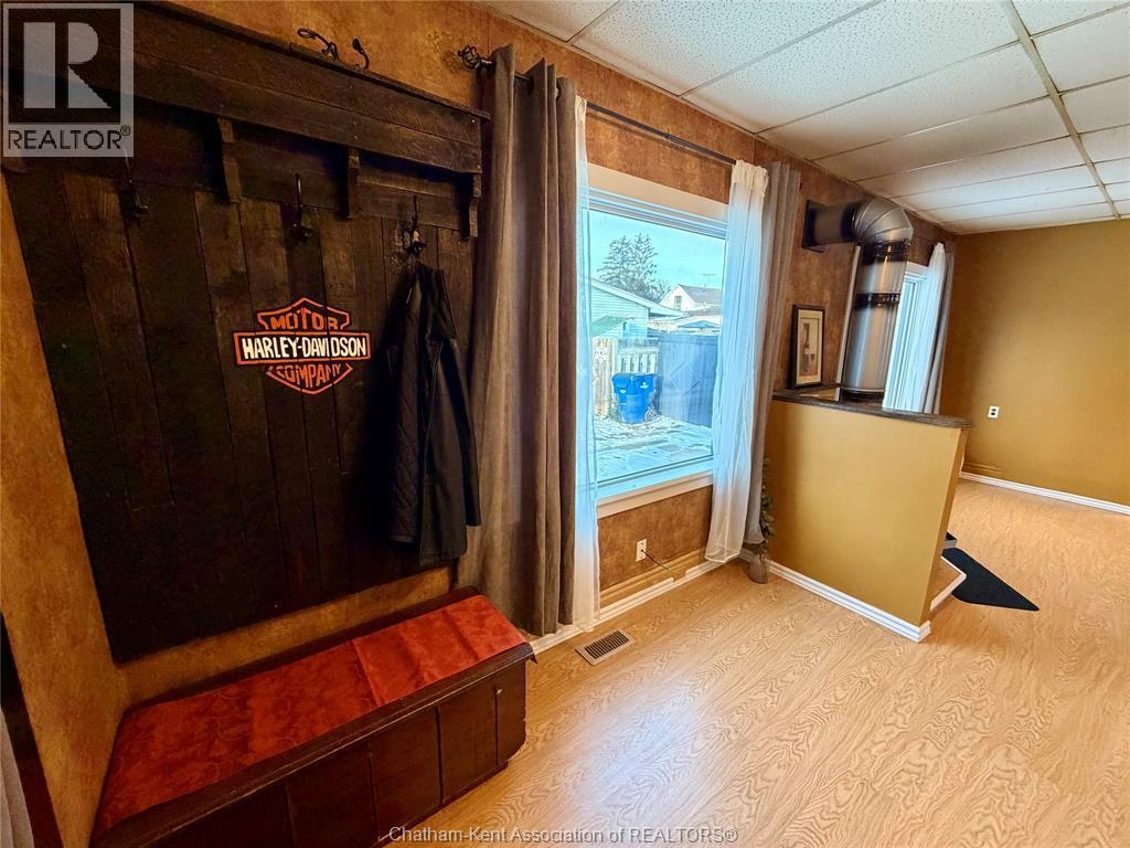 37 Foster Street, Chatham, ON - Indoor Photo Showing Other Room