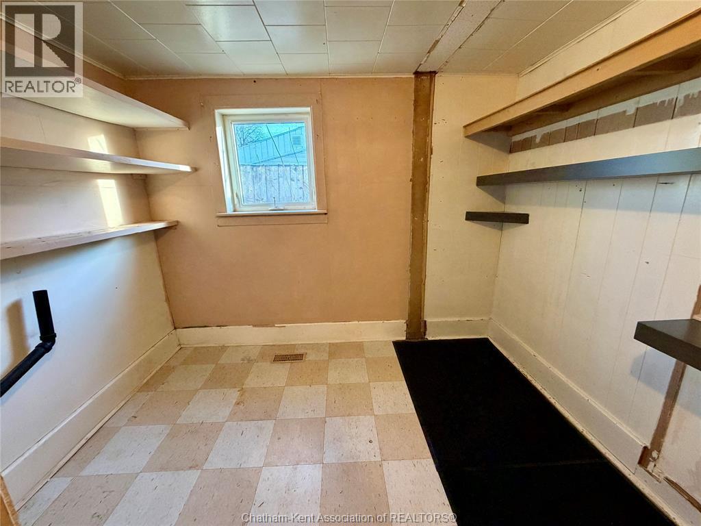 37 Foster Street, Chatham, ON - Indoor Photo Showing Other Room