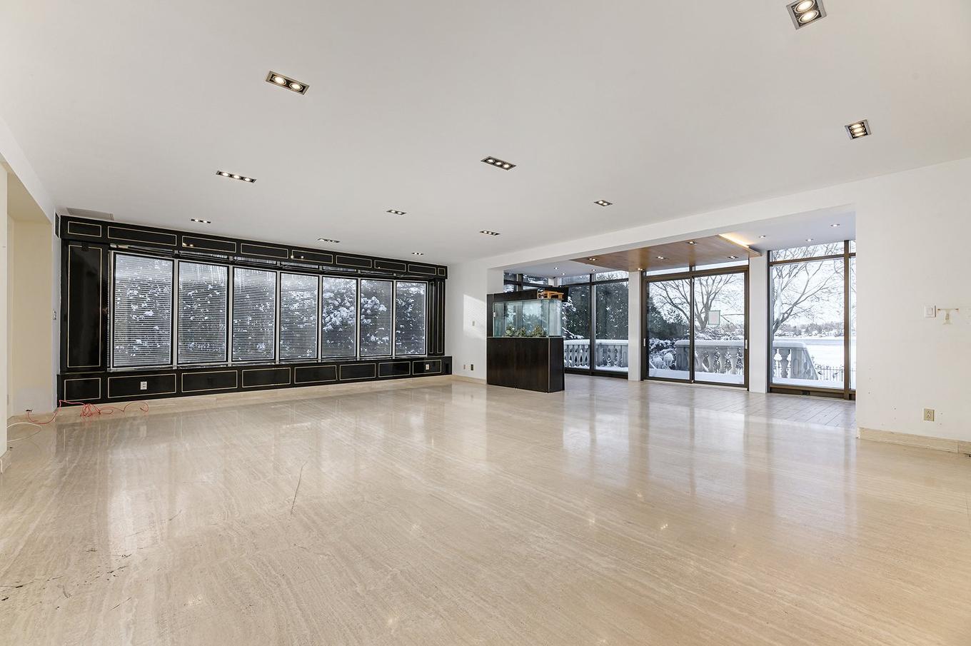 Family room - 8855 Boul. Gouin E., Montréal (Rivière-Des-Prairies/Pointe-Aux-Trembles), QC - Indoor Photo Showing Other Room