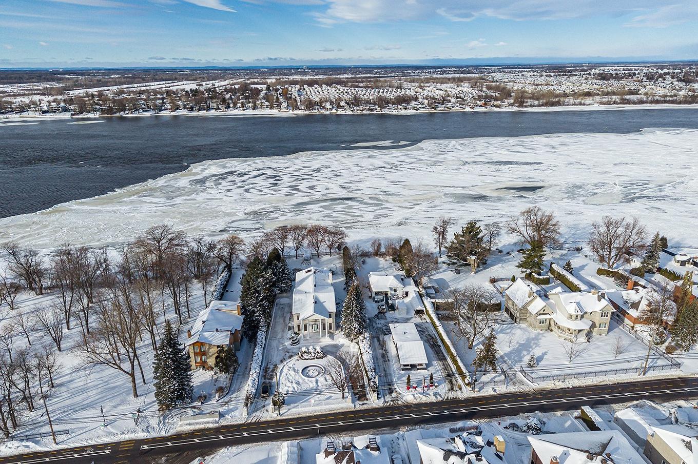 Aerial photo - 8855 Boul. Gouin E., Montréal (Rivière-Des-Prairies/Pointe-Aux-Trembles), QC - Outdoor With Body Of Water With View