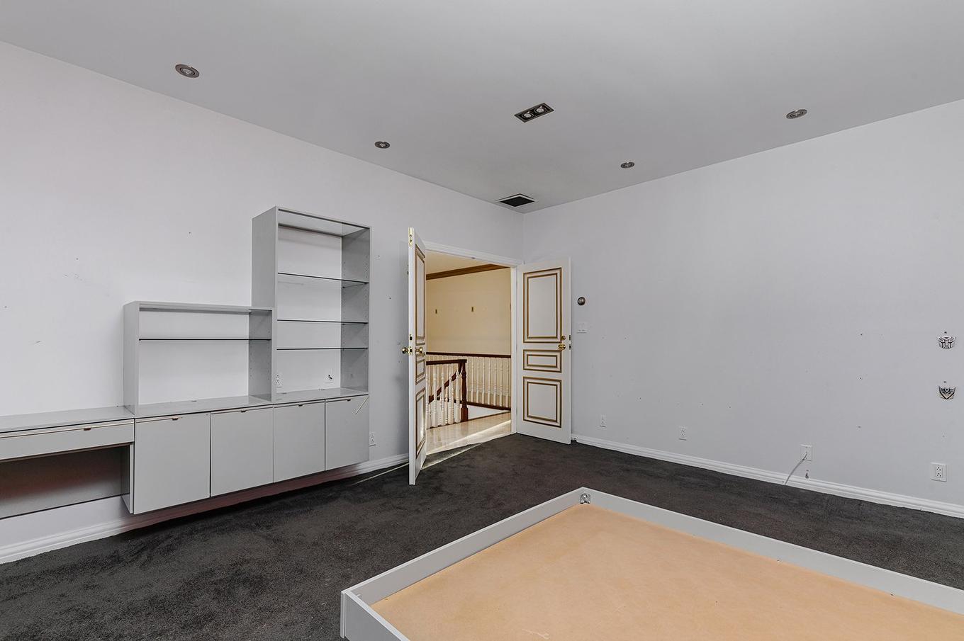 Bedroom - 8855 Boul. Gouin E., Montréal (Rivière-Des-Prairies/Pointe-Aux-Trembles), QC - Indoor Photo Showing Other Room