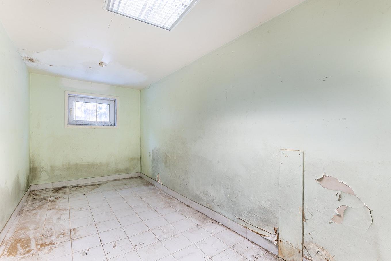 Storage - 8855 Boul. Gouin E., Montréal (Rivière-Des-Prairies/Pointe-Aux-Trembles), QC - Indoor Photo Showing Other Room